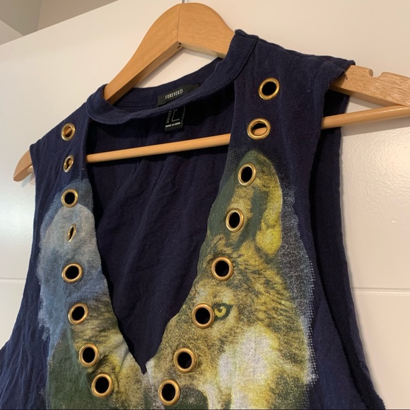 Forever 21 | Wolf Muscle Tee/Tank - Picture 3 of 10